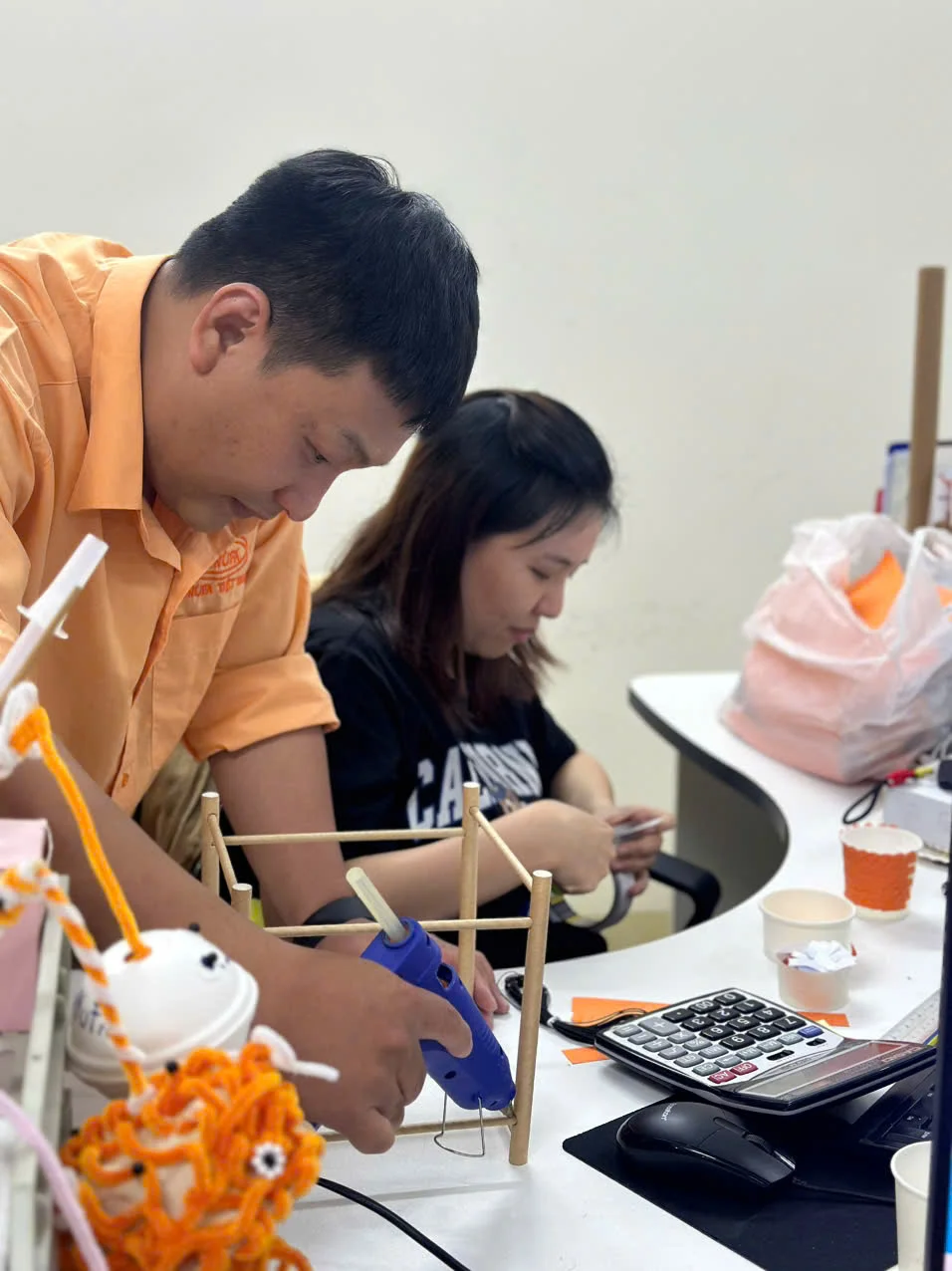 Trung Thu Xanh Cùng Hunufa: Làm Lồng Đèn Từ Sản Phẩm Dùng Một Lần