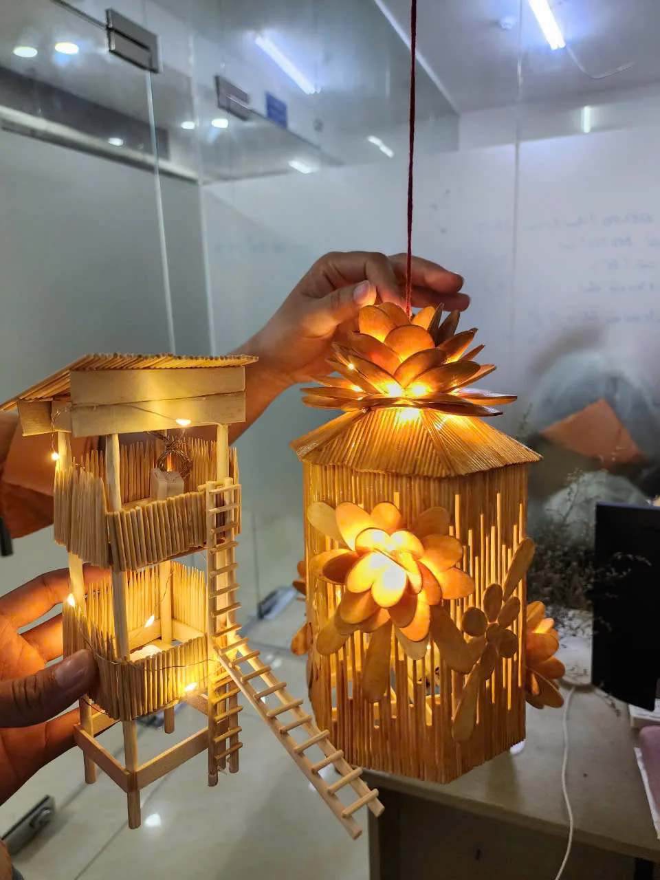 Trung Thu Xanh Cùng Hunufa: Làm Lồng Đèn Từ Sản Phẩm Dùng Một Lần