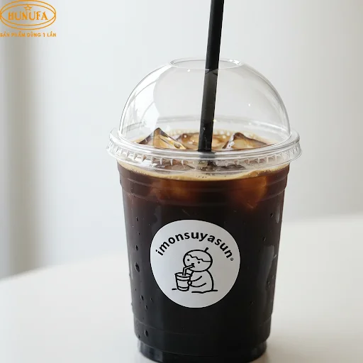 Giá ly nhựa cafe mang đi bao nhiêu? Bảng giá ly nhựa mới nhất 2025