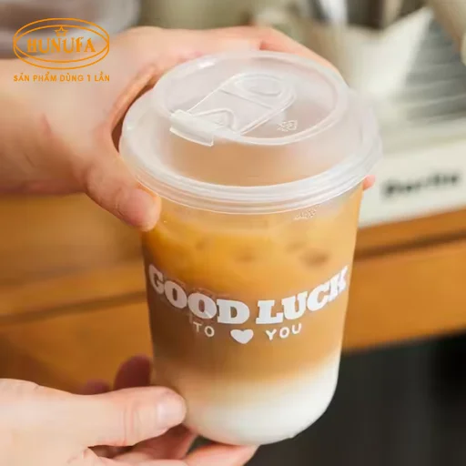 Gợi ý 20+ kiểu mockup ly nhựa đẹp, miễn phí thiết kế độc đáo