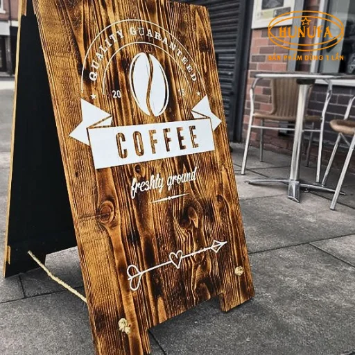 Bảng hiệu cafe bằng gỗ