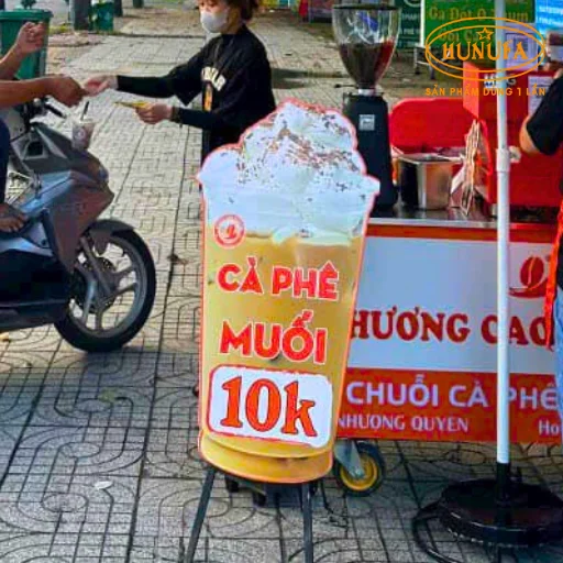 bảng hiệu hình ly cafe