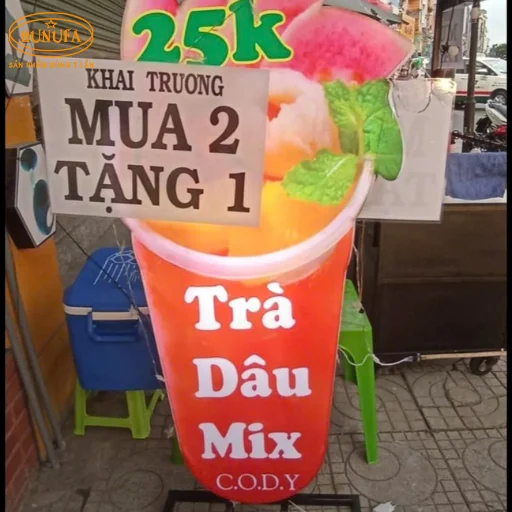 bảng hiệu hình ly trà sữa