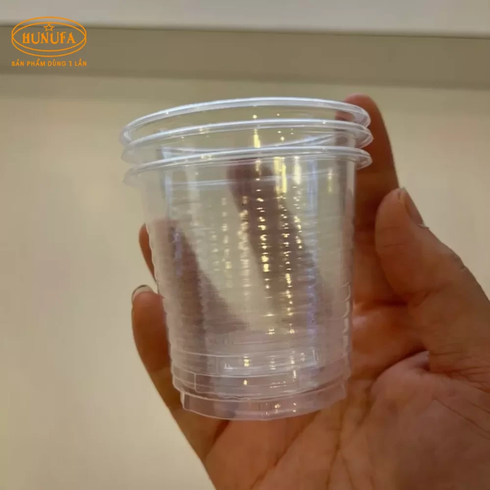 Ly nhựa 100ml có nắp dùng 1 lần