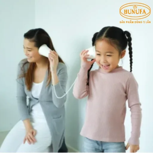 Hướng dẫn cách làm điện thoại bằng cốc giấy cho bé siêu đơn giản chỉ với 4 bước