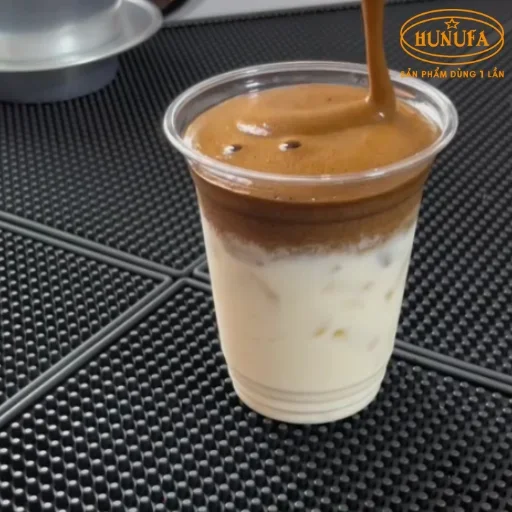 Cách pha cà phê sữa kinh doanh chuẩn vị, tiết kiệm chi phí, hút khách