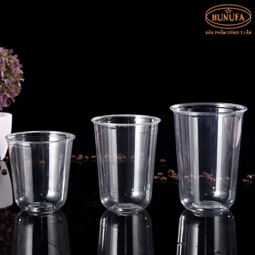 Ly nhựa chịu nhiệt PET hay PP tốt hơn? Công ty bán ly nhựa giá tốt