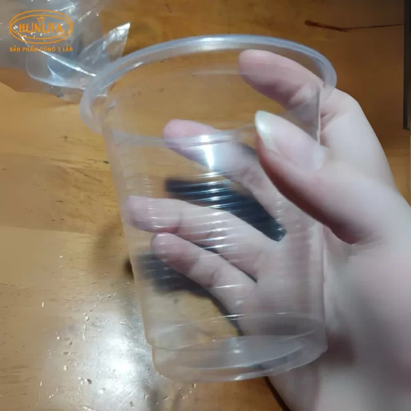 Ly nhựa 220ml