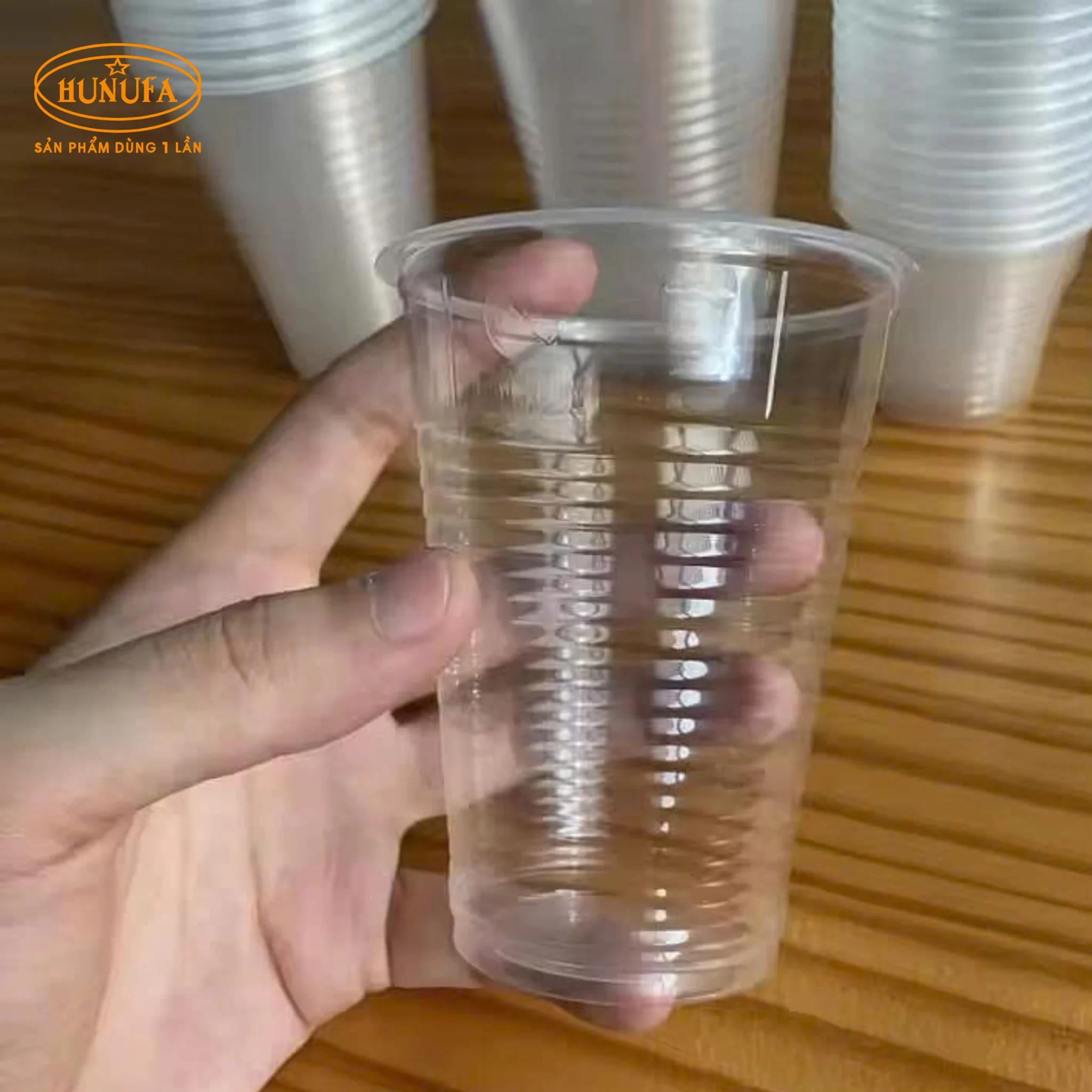Ly nhựa 220ml