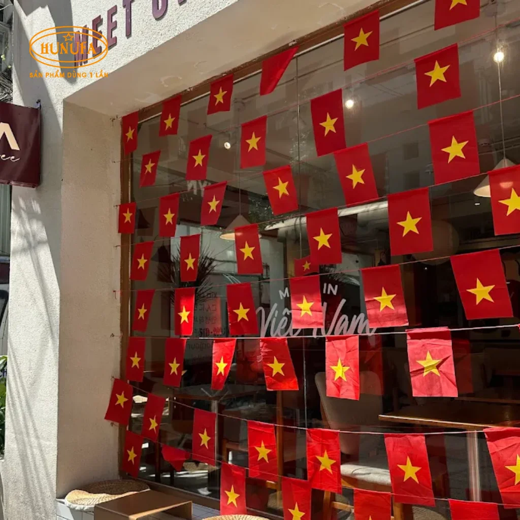 Quán cafe check-in trang trí đẹp dịp lễ Quốc Khánh 2/9