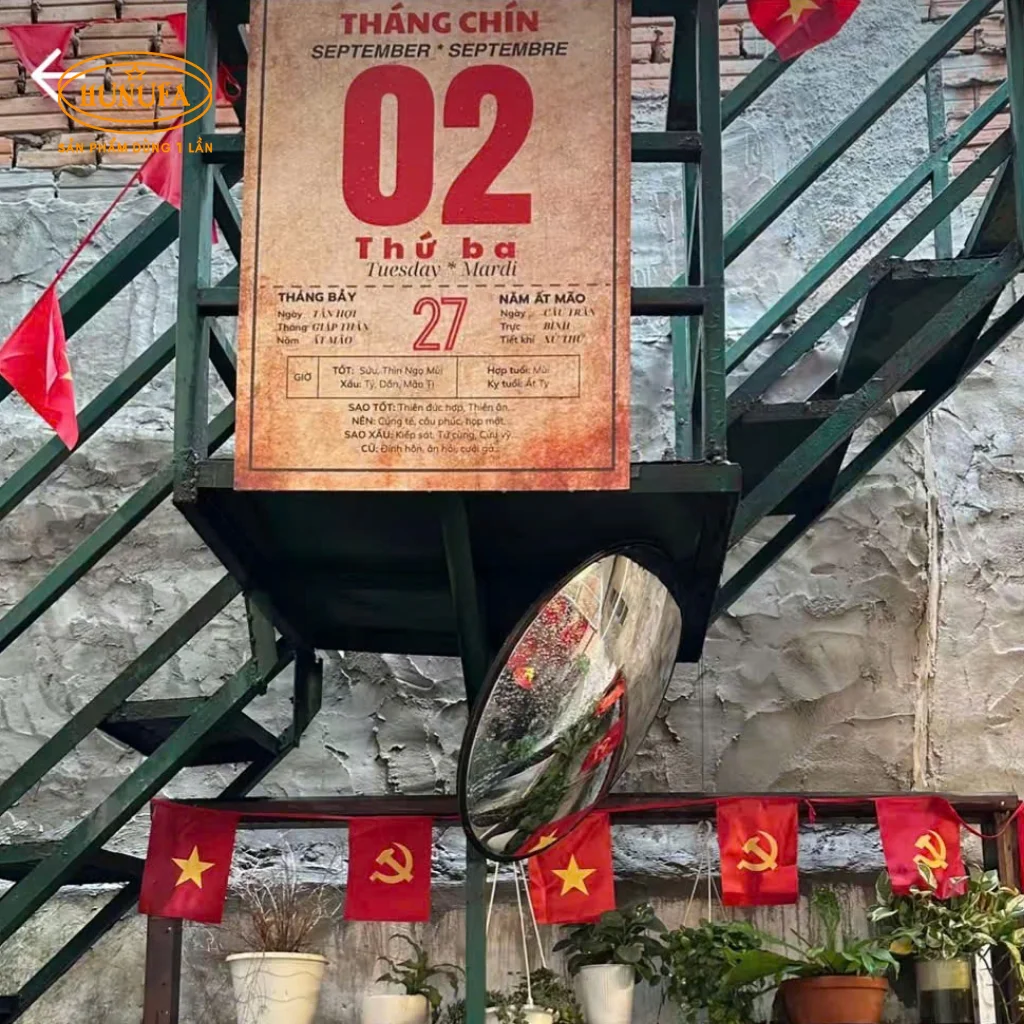 Quán cafe check-in trang trí đẹp dịp lễ Quốc Khánh 2/9