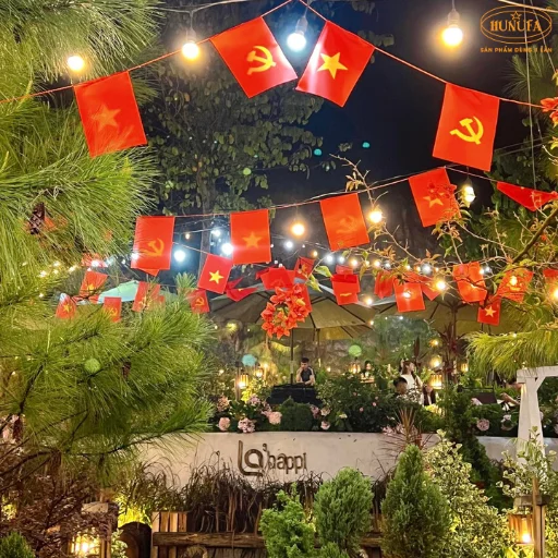 trang trí quán trà sữa, cà phê dịp quốc khánh 2/9