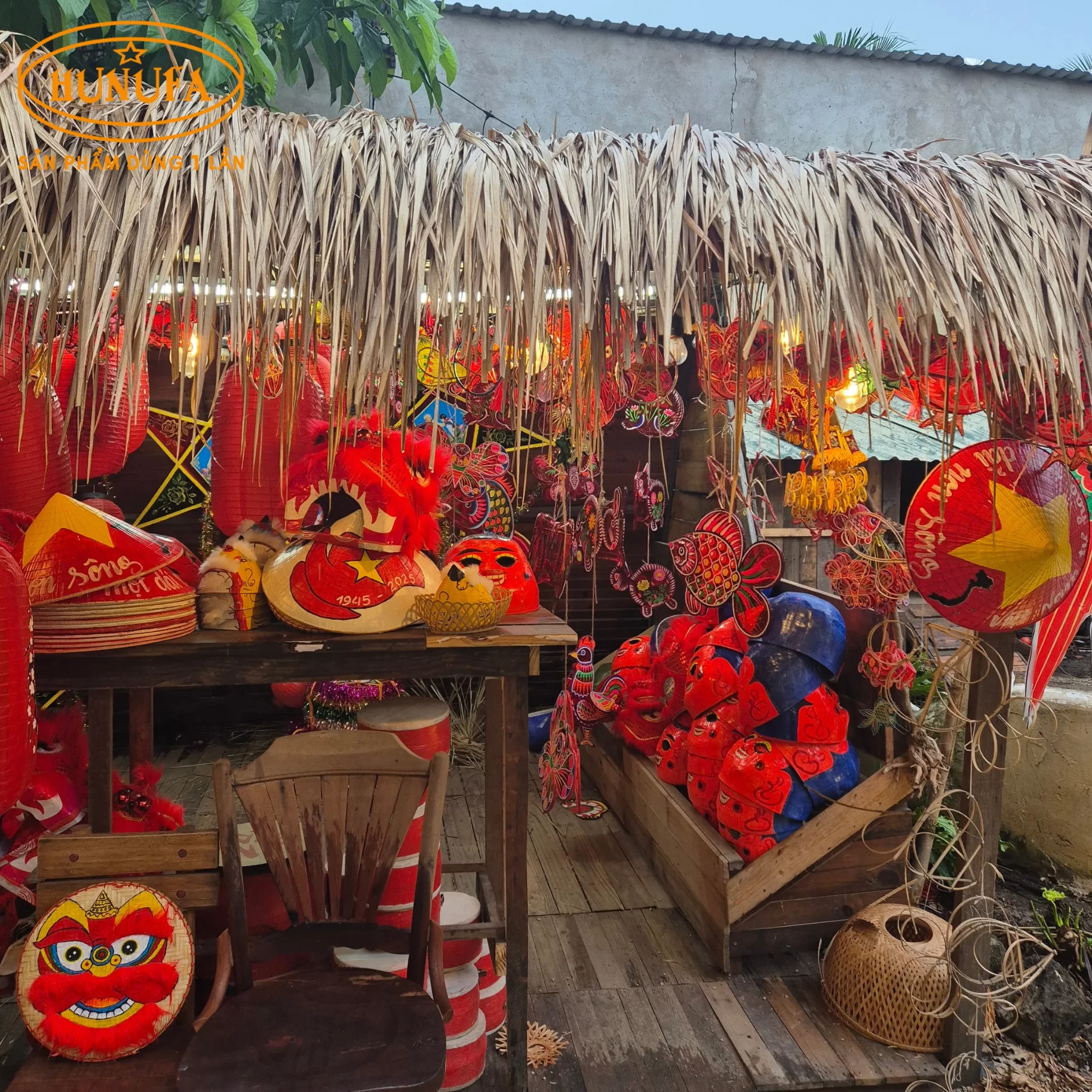 Top quán trà sữa trang trí Trung Thu