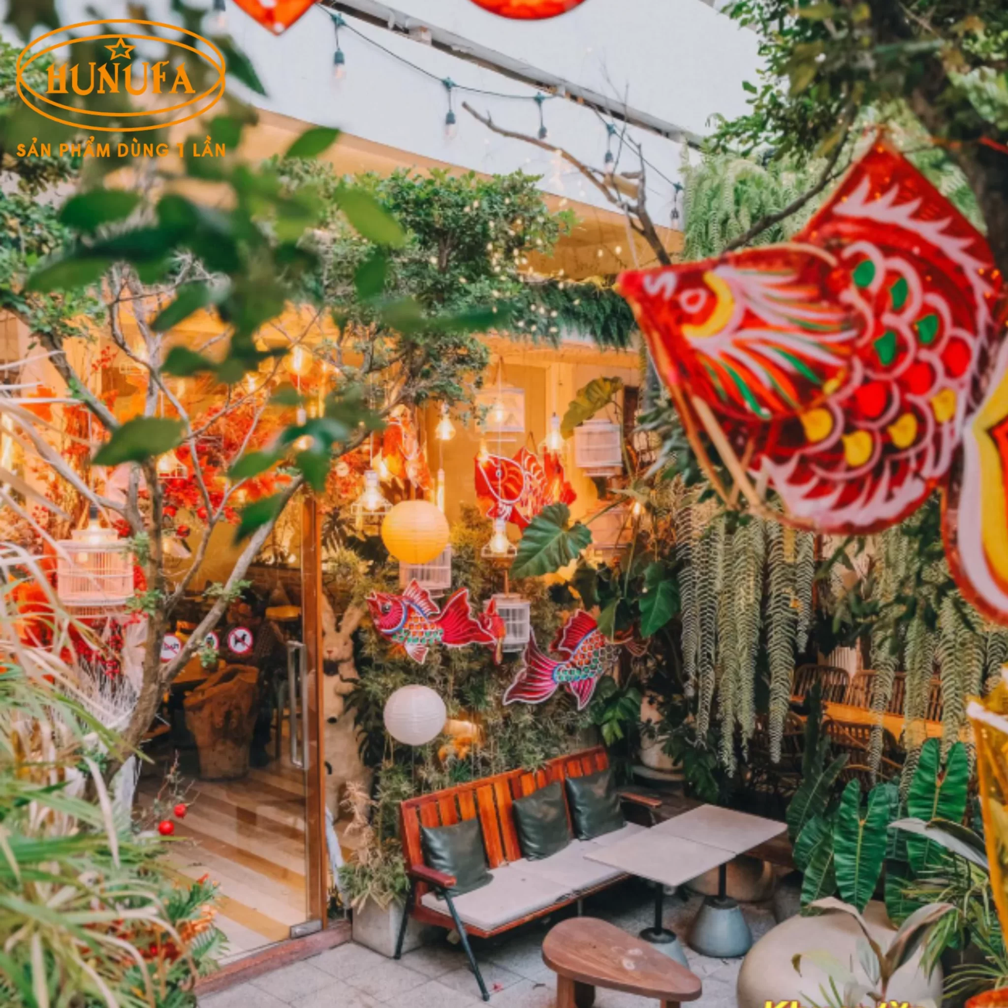 Top quán trà sữa trang trí Trung Thu