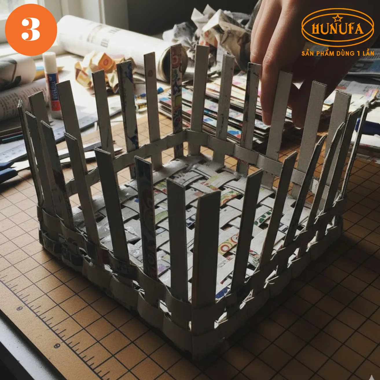 Cách làm giỏ đựng kẹo Halloween bằng giấy