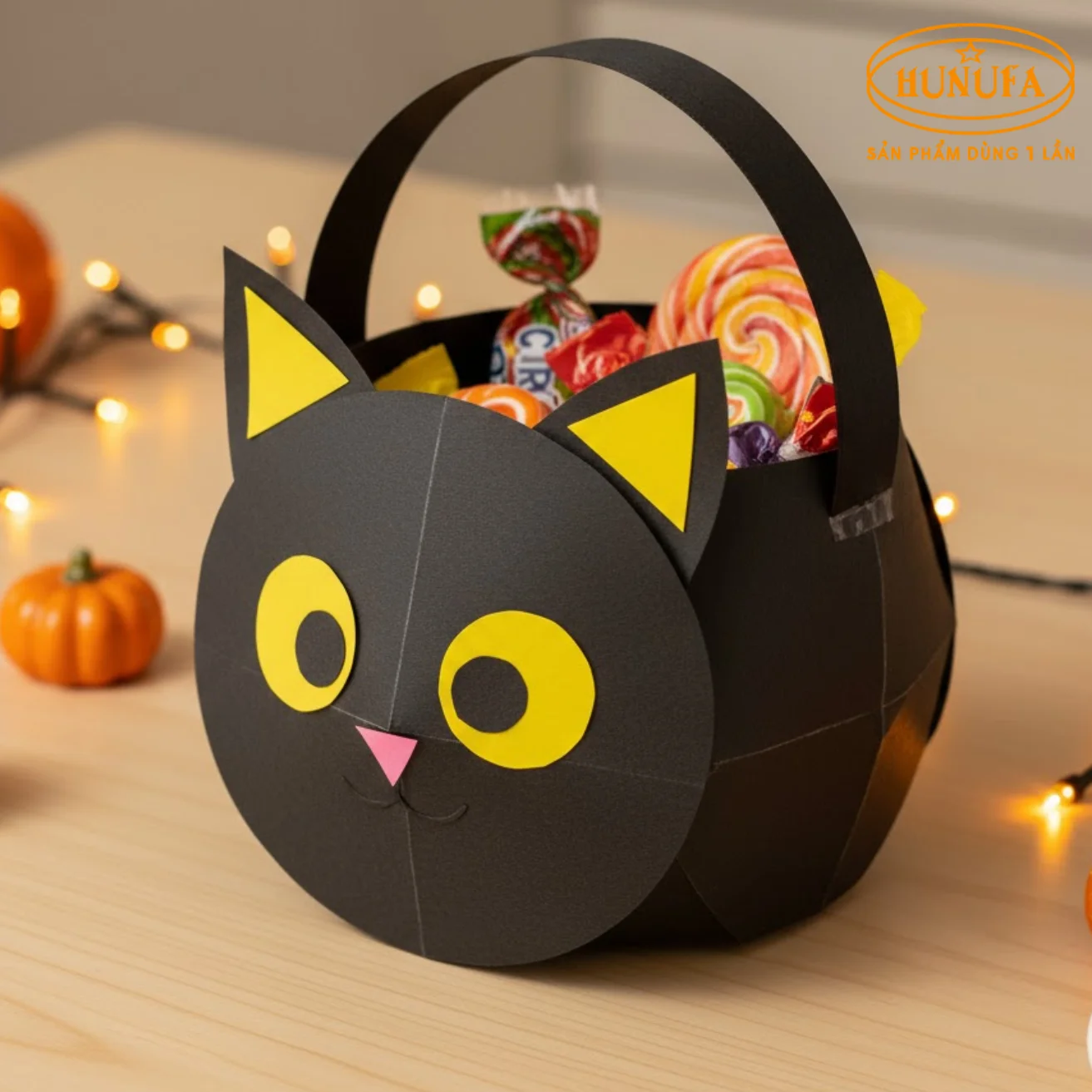 Cách làm giỏ đựng kẹo Halloween bằng giấy