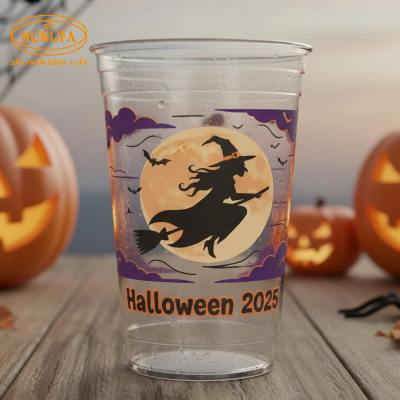 Ly nhựa Halloween