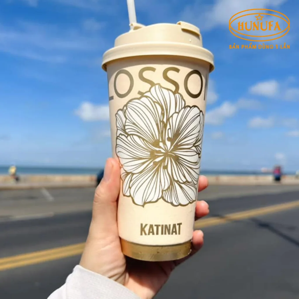 Đón Giáng sinh rực rỡ cùng Ly Phép Màu Katinat