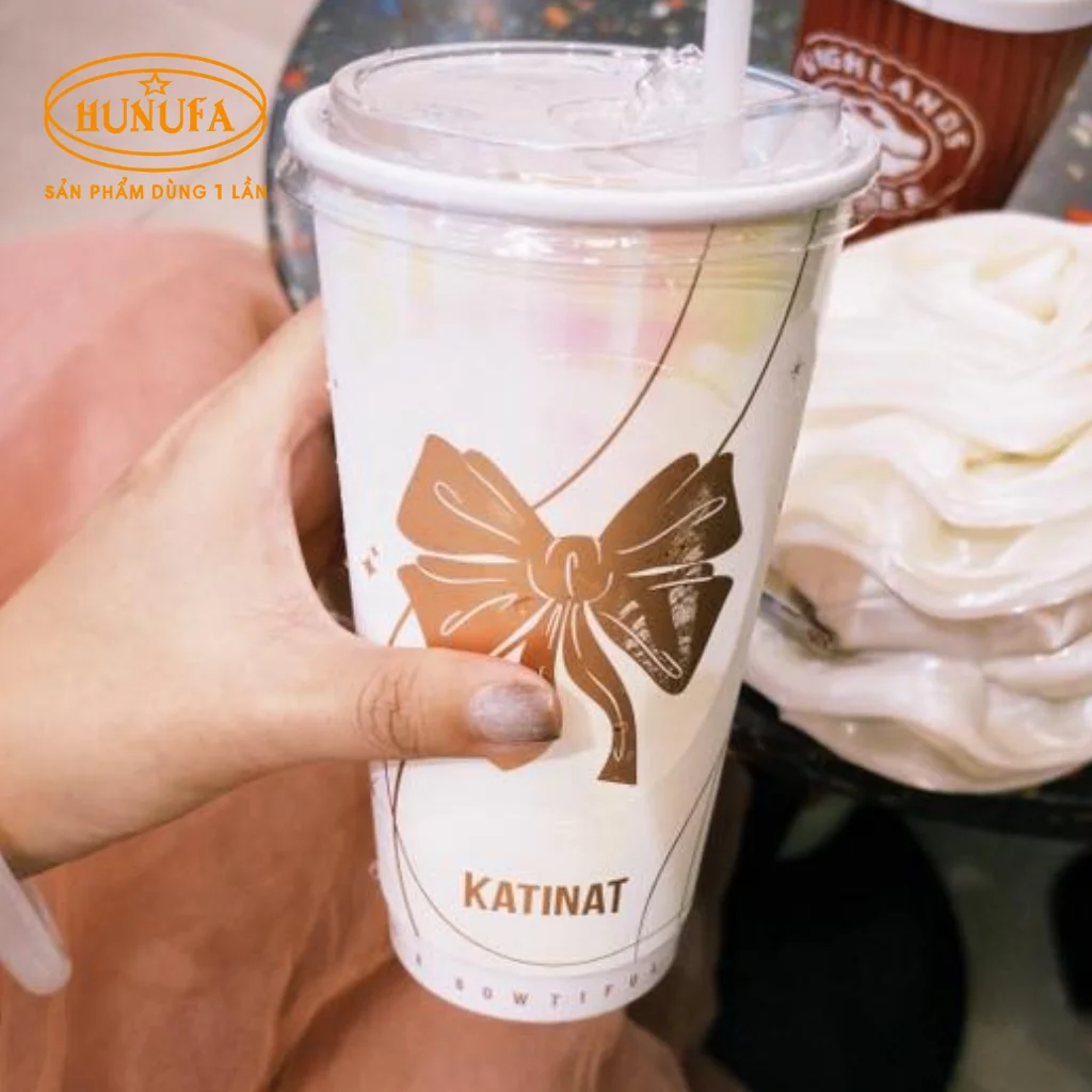 Đón Giáng sinh rực rỡ cùng Ly Phép Màu Katinat