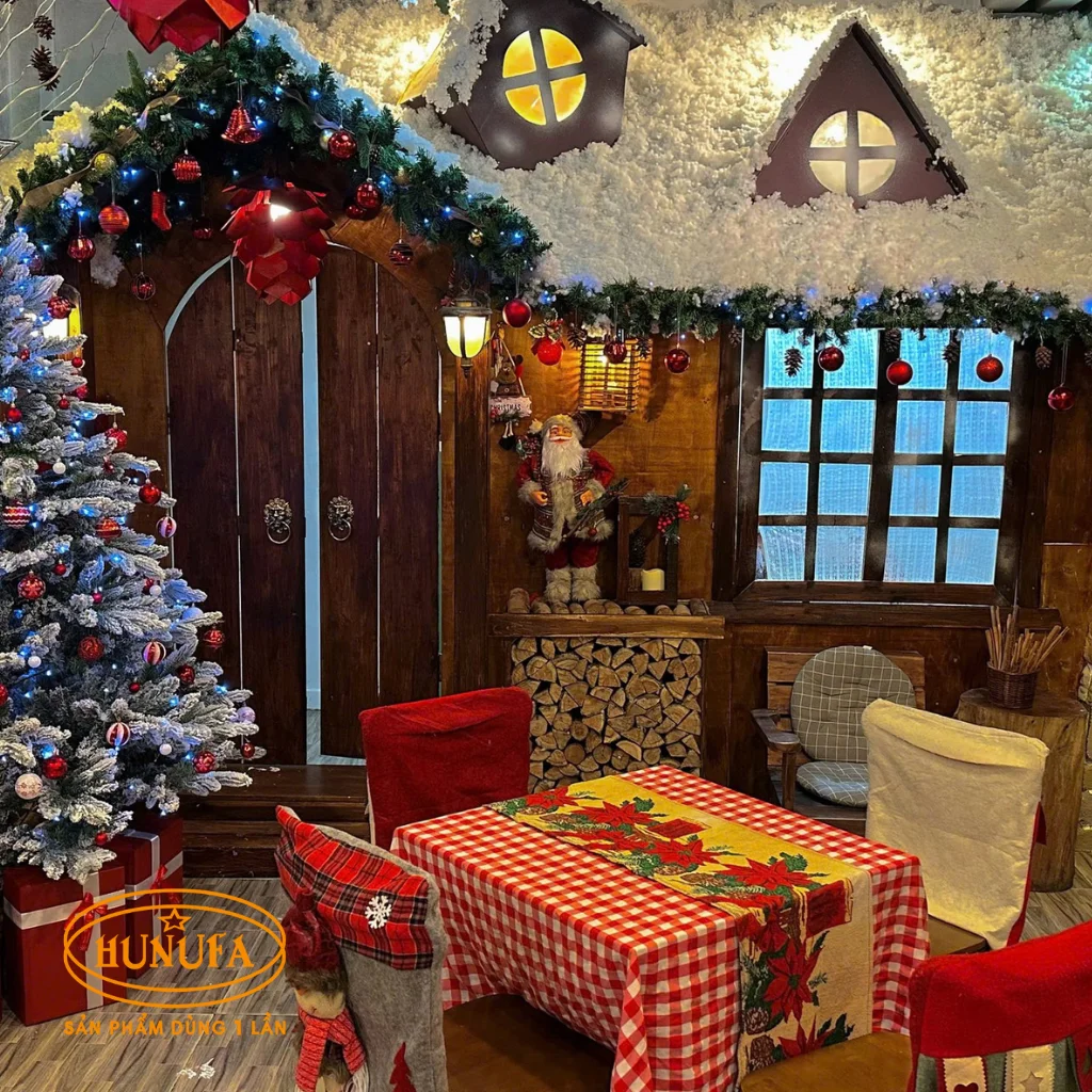 Top 10 quán cafe trang trí Noel đẹp mới nhất ở Sài Gòn 2025