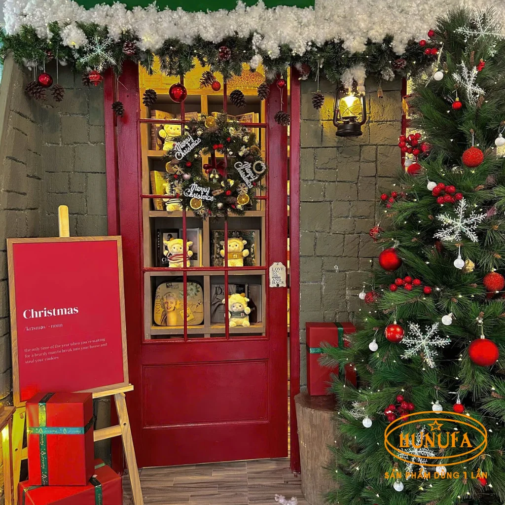 Top 10 quán cafe trang trí Noel đẹp mới nhất ở Sài Gòn 2025