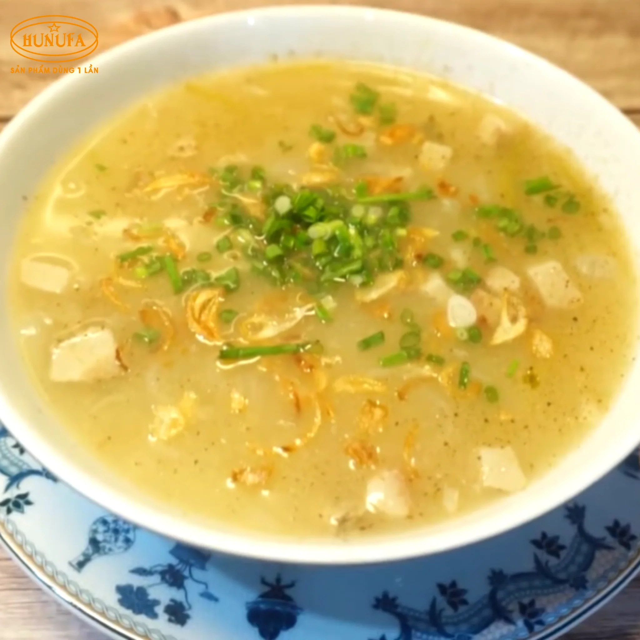 Cách nấu cháo bằng bánh chưng thơm ngon, đơn giản, không bị ngấy