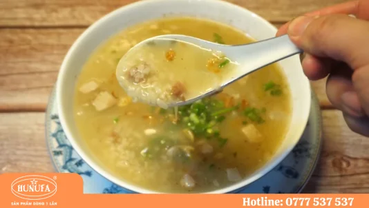 Cách nấu cháo bằng bánh chưng thơm ngon, đơn giản, không bị ngấy