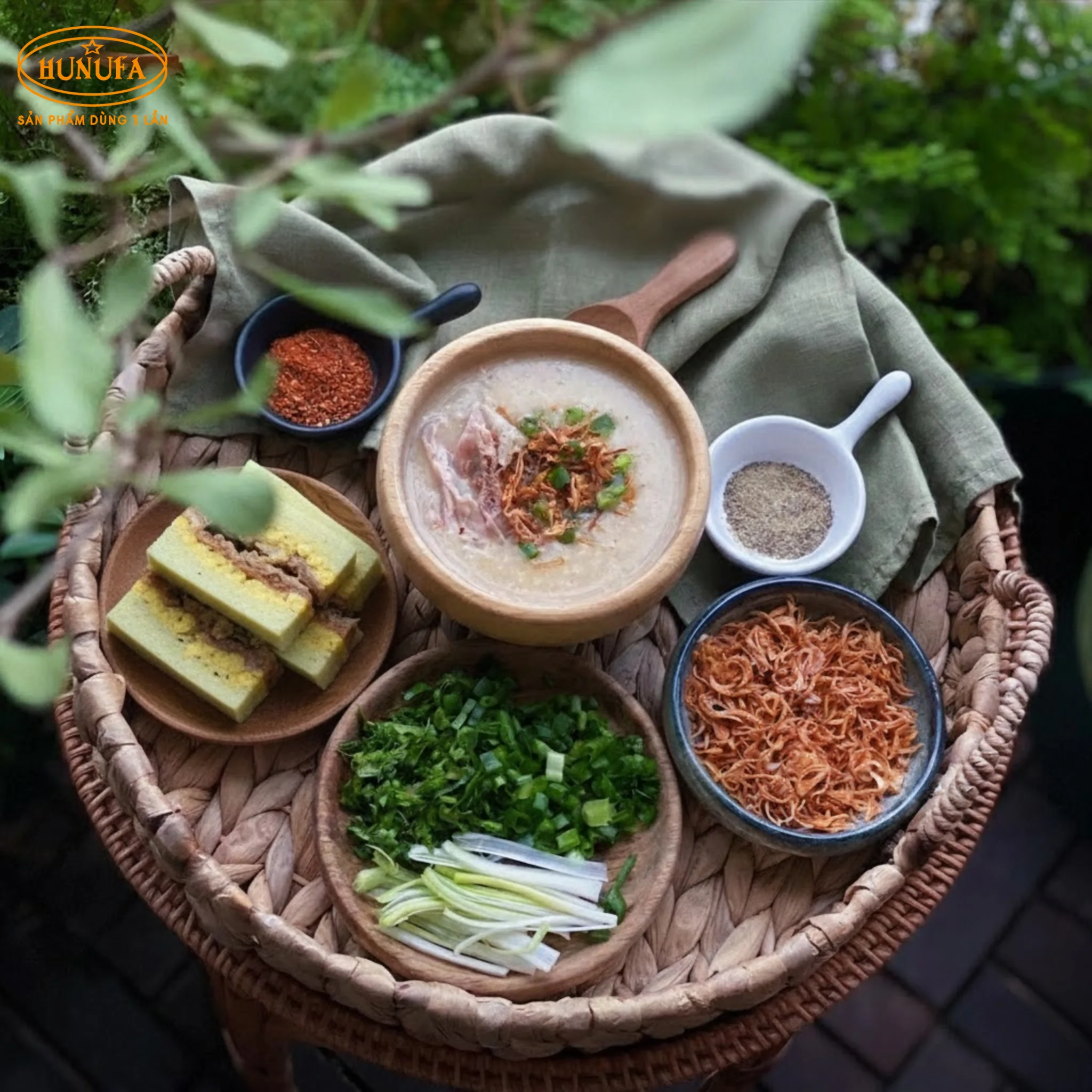 Cách nấu cháo bằng bánh chưng thơm ngon, đơn giản, không bị ngấy