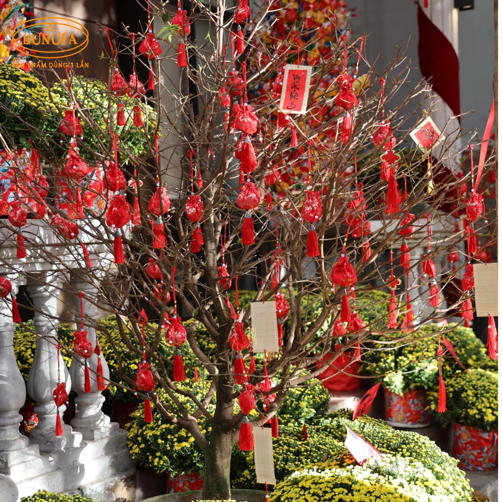 Nhâm Cafe - Địa điểm check-in chụp hình Tết hot nhất Sài Gòn