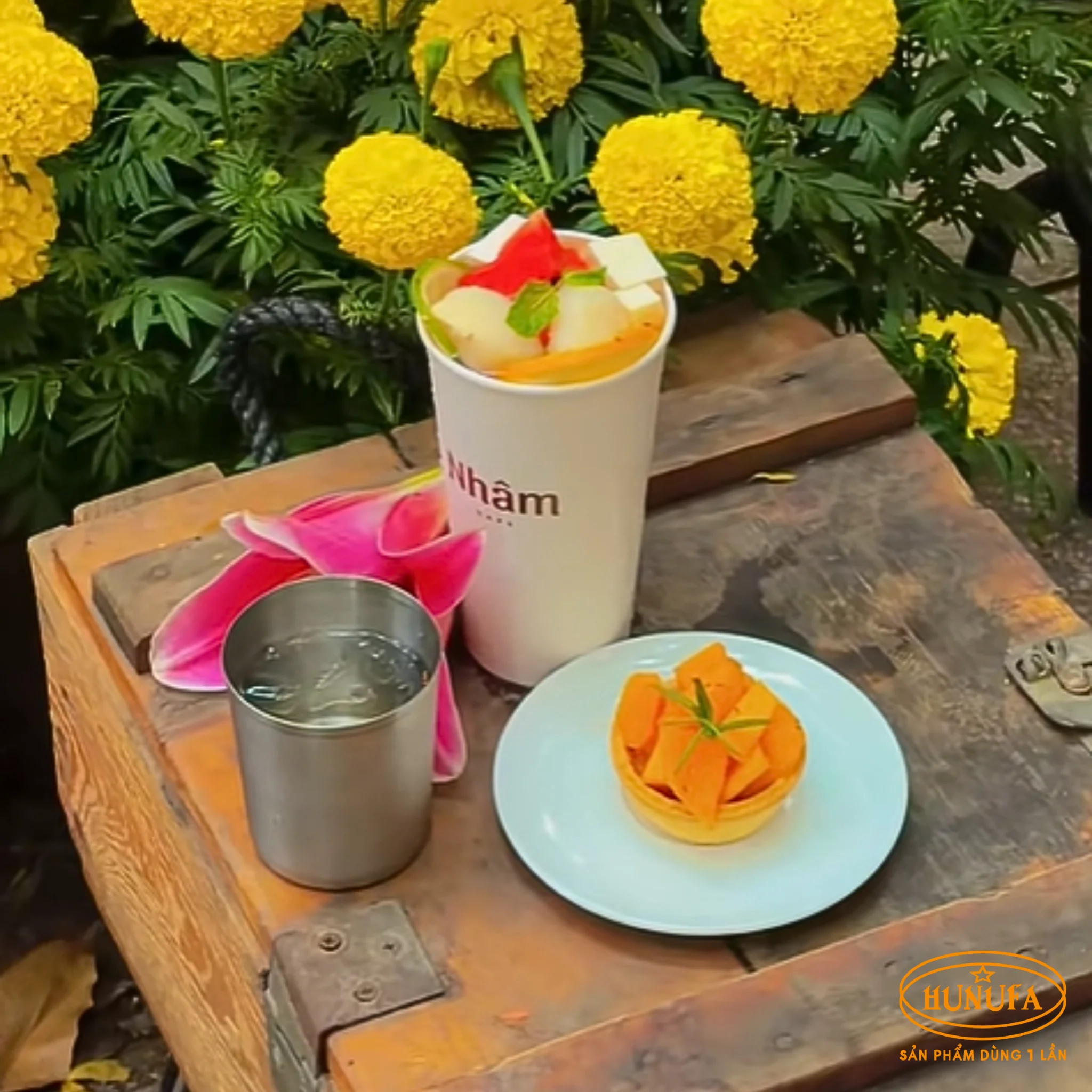 Nhâm Cafe - Địa điểm check-in chụp hình Tết hot nhất Sài Gòn