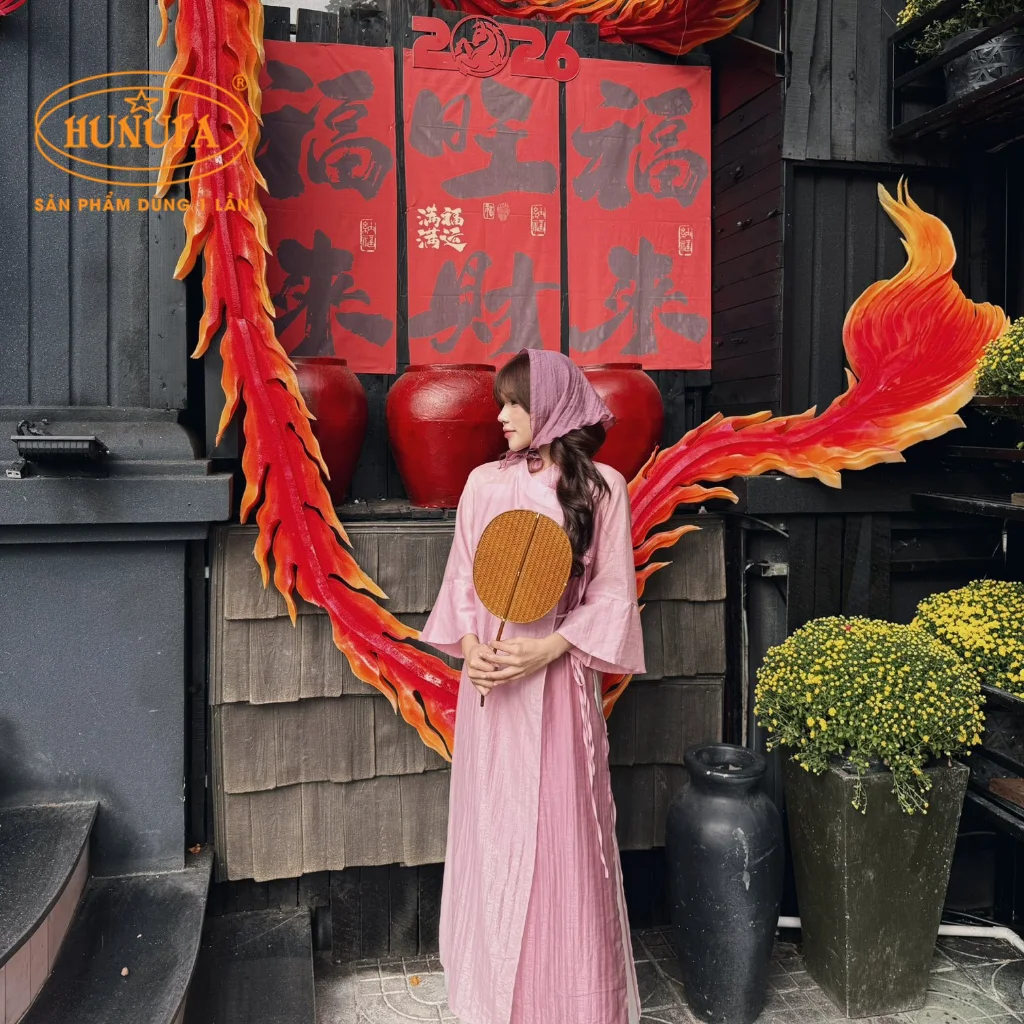 quán cafe trang trí Tết chụp hình đẹp