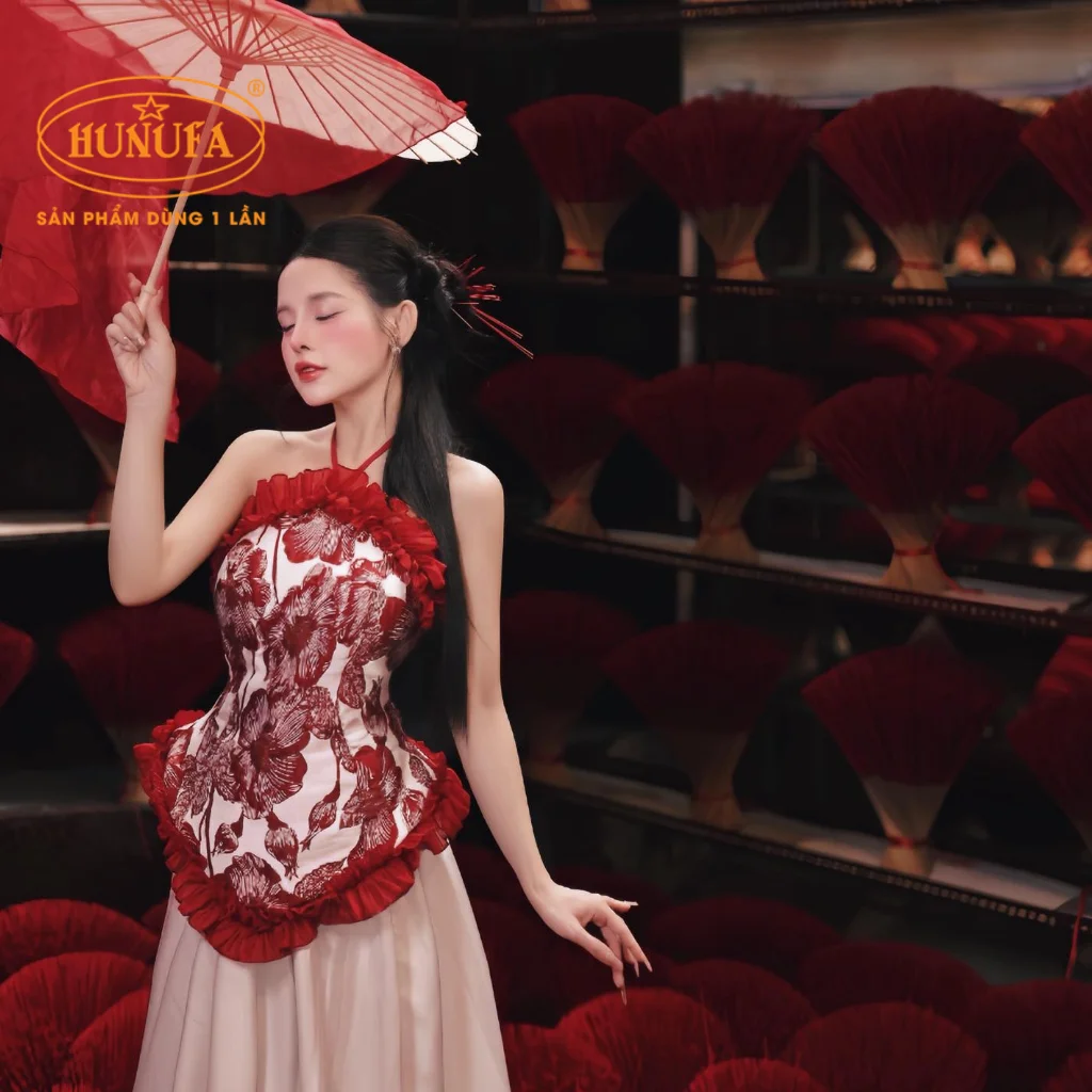 10 quán cafe trang trí Tết chụp hình đẹp tại Sài Gòn 2026