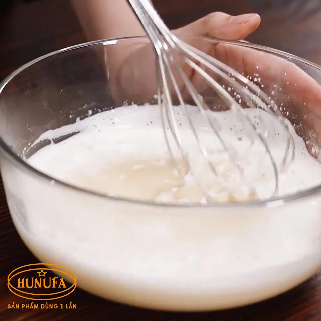 Cách Làm Kem Phô Mai Mặn Bằng Whipping Cream Đơn Giản