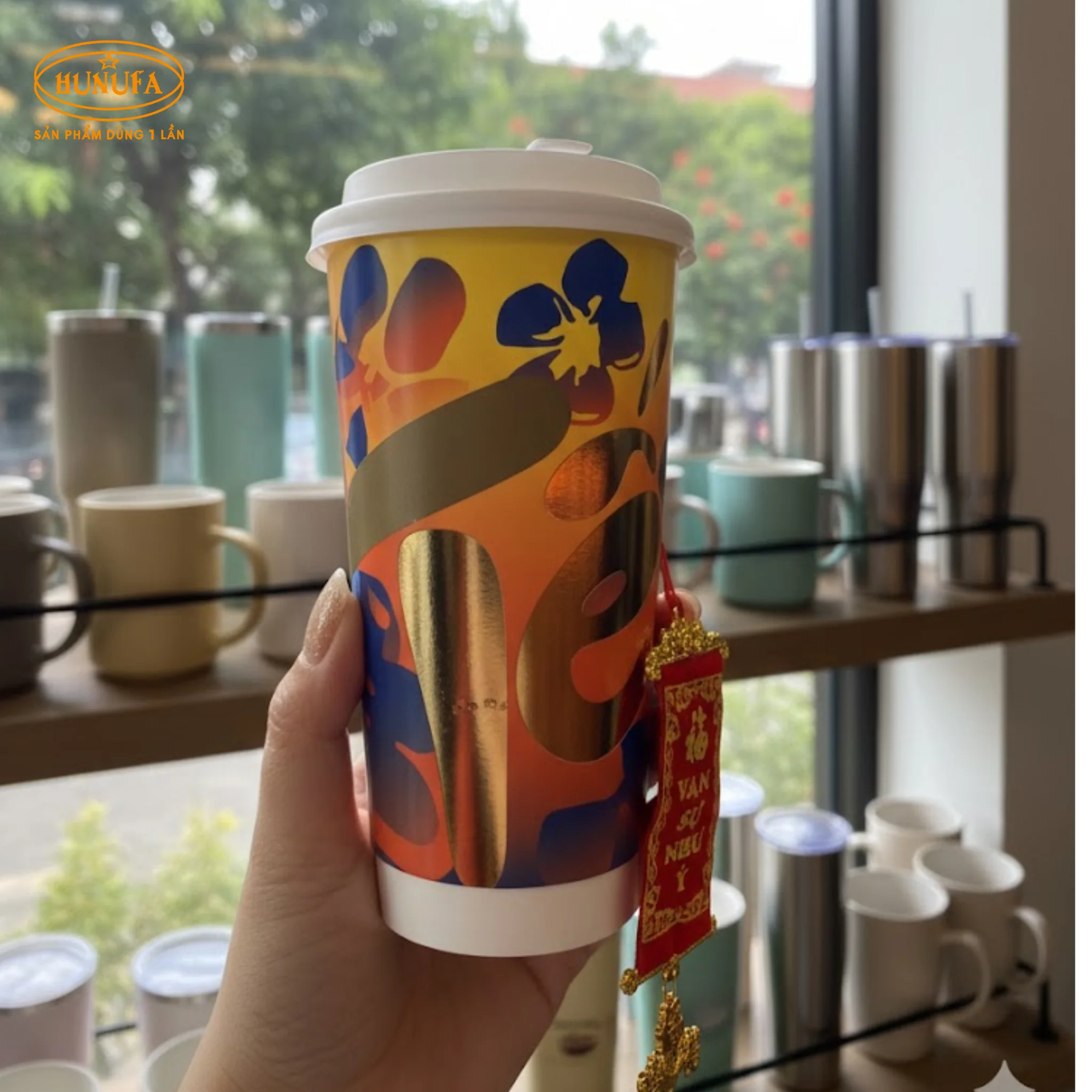 Đón Tết 2026 rộn ràng với Ly Sum Vầy Highlands