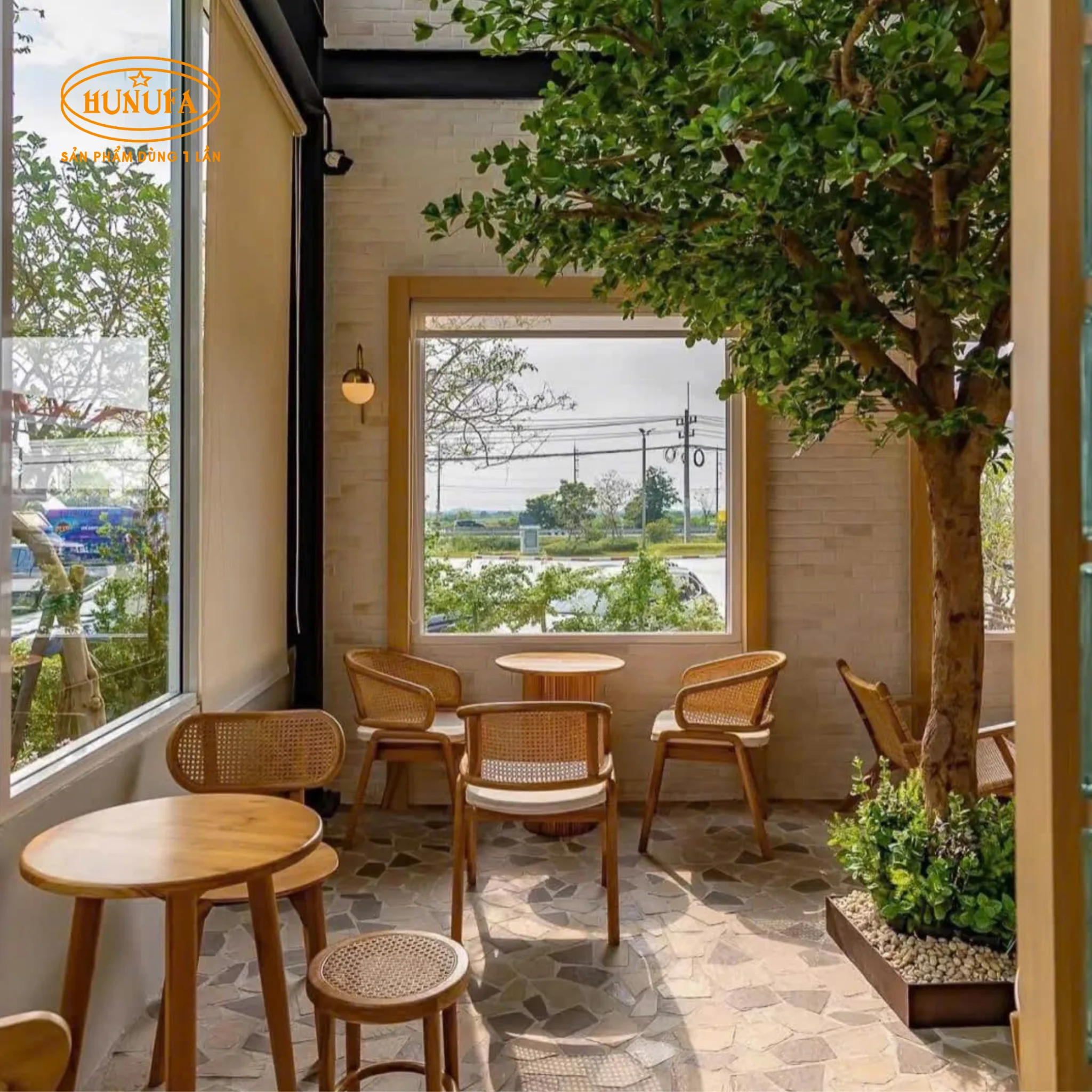30+ Mẫu trang trí góc quán cafe đẹp, chụp ảnh check-in hút khách hiệu quả