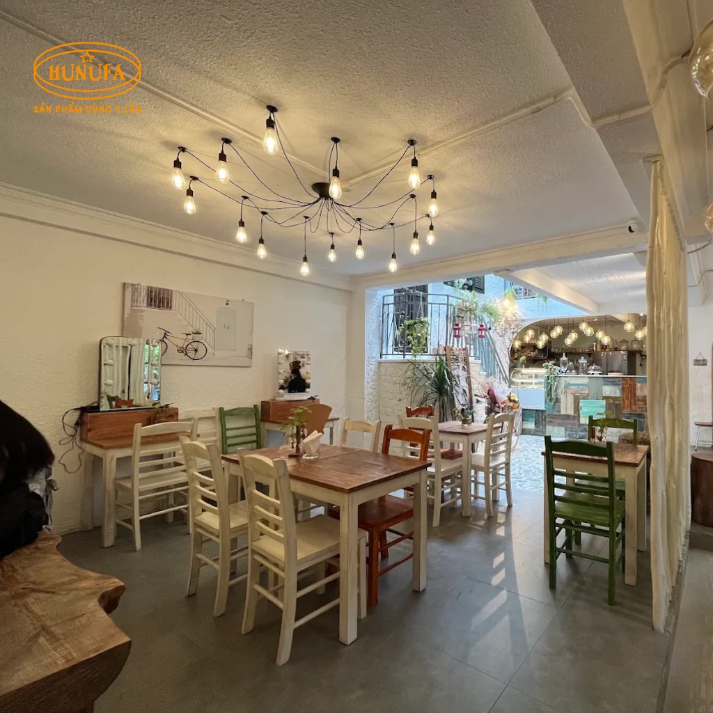 Mẫu trang trí quán cafe phong cách cổ điển đẹp, hút khách