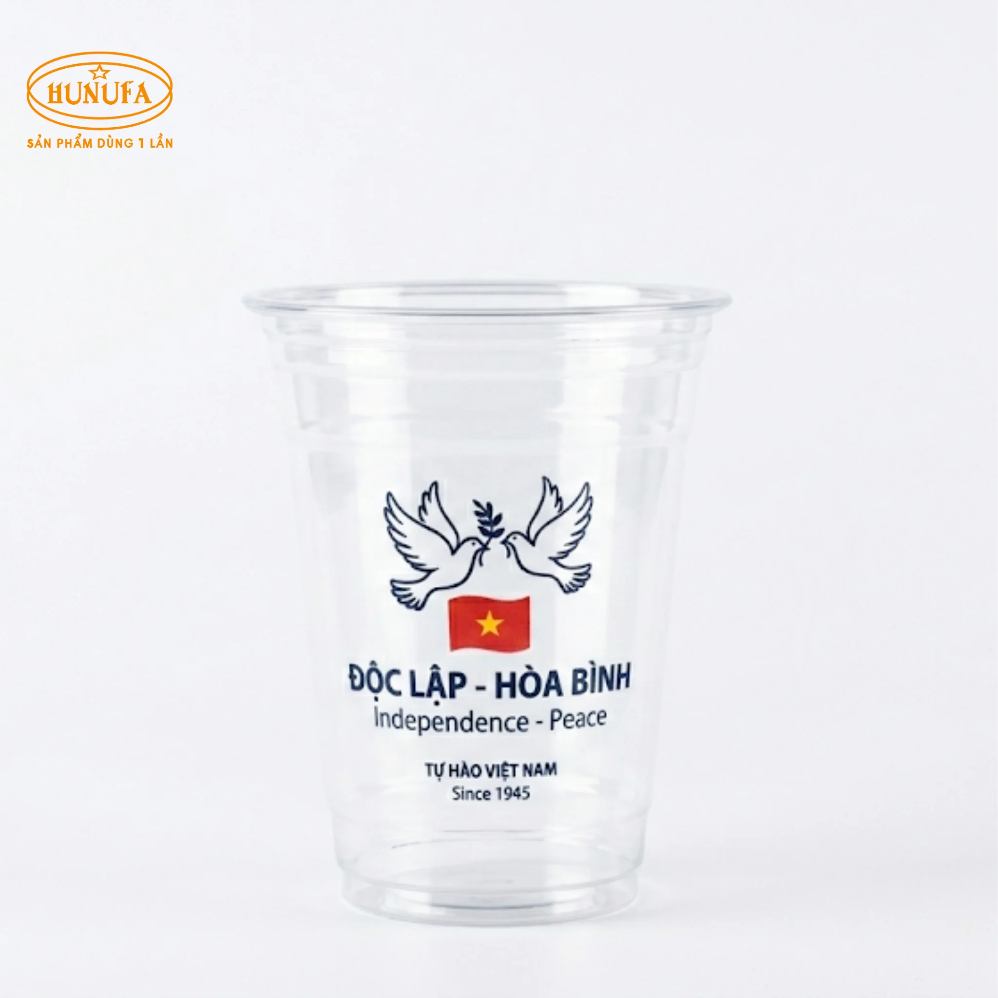 Ly nhựa 30/4 thiết kế ấn tượng, khuấy động không khí đại lễ