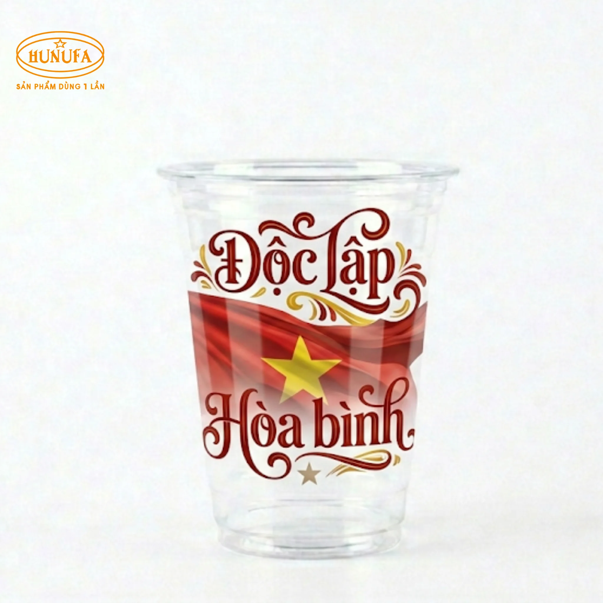 Ly nhựa 30/4 thiết kế ấn tượng, khuấy động không khí đại lễ