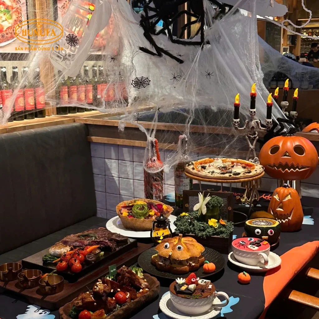 Ý tưởng trang trí Halloween cho nhà hàng, quán ăn đẹp