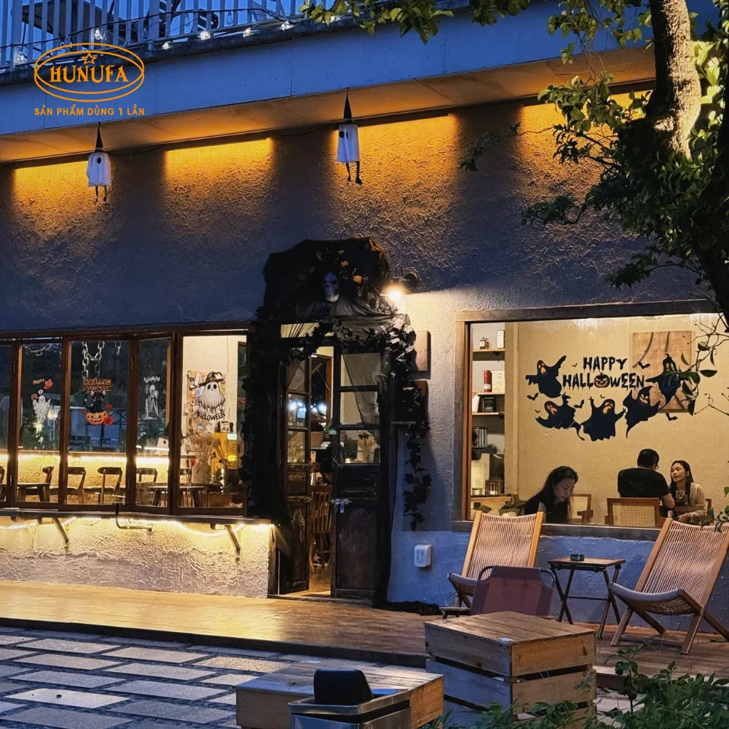 Ý tưởng trang trí Halloween cho nhà hàng, quán ăn đẹp
